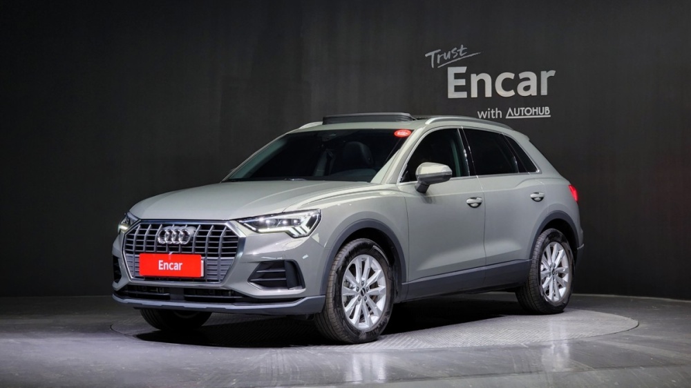 Audi Q3 (F3)