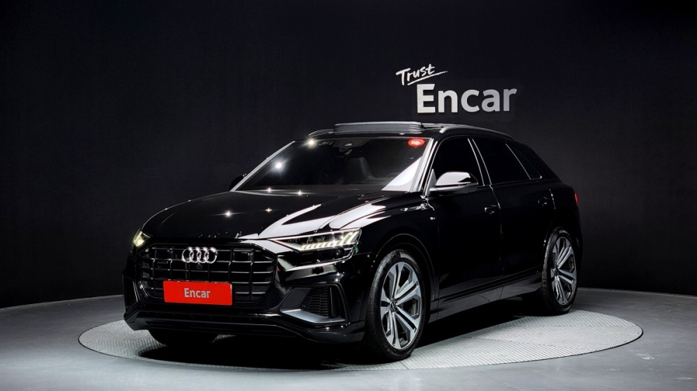 Audi Q8 (4M)