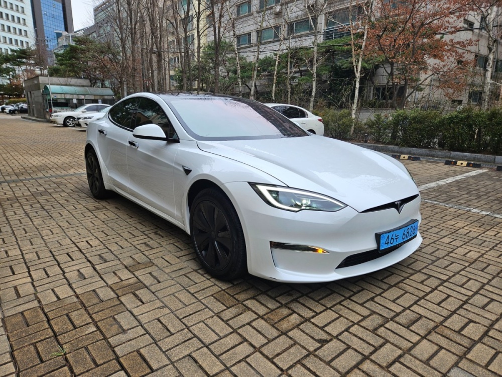 Tesla Model S