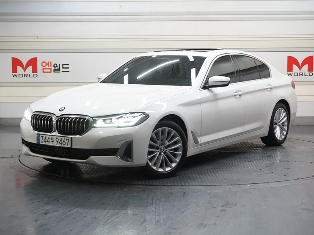 BMW 5 series (G30)