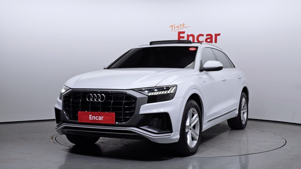 Audi Q8