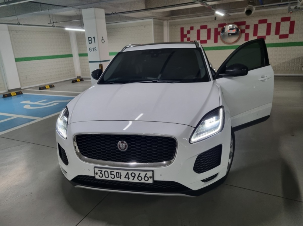 Jaguar E-PACE