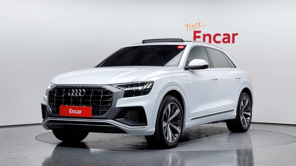 Audi Q8