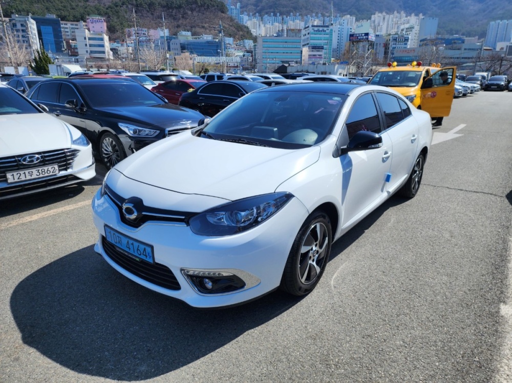 Renault Korea (Samsung) SM3 Z.E.