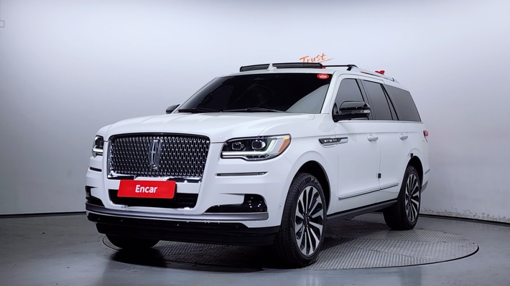 Lincoln Navigator 4th generation