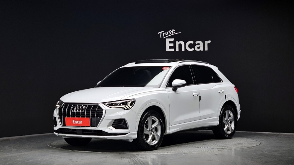 Audi Q3 (F3)