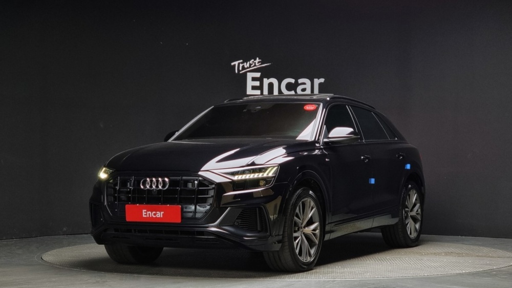 Audi Q8