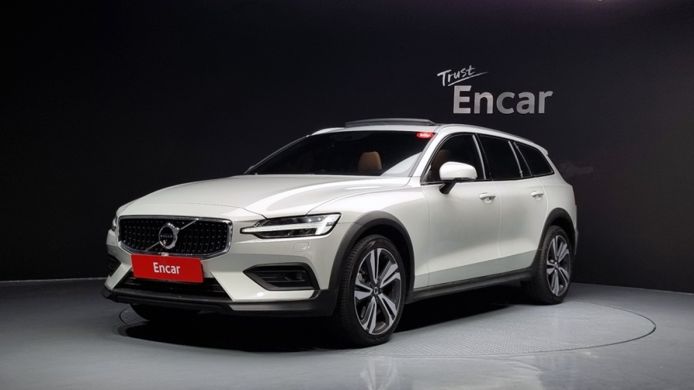 Volvo V60 Cross Country 2nd Generation