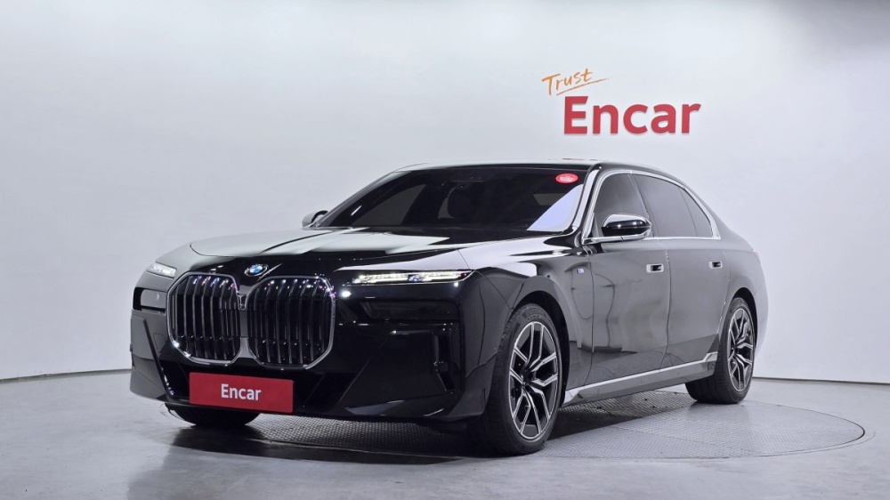 BMW 7 Series (G70)