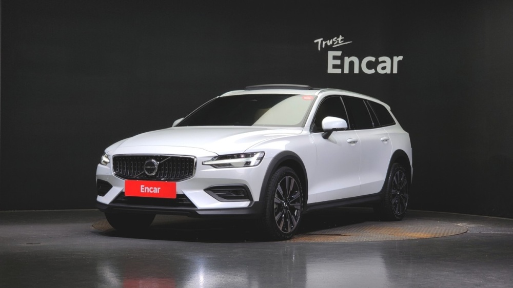 Volvo V60 Cross Country 2nd Generation