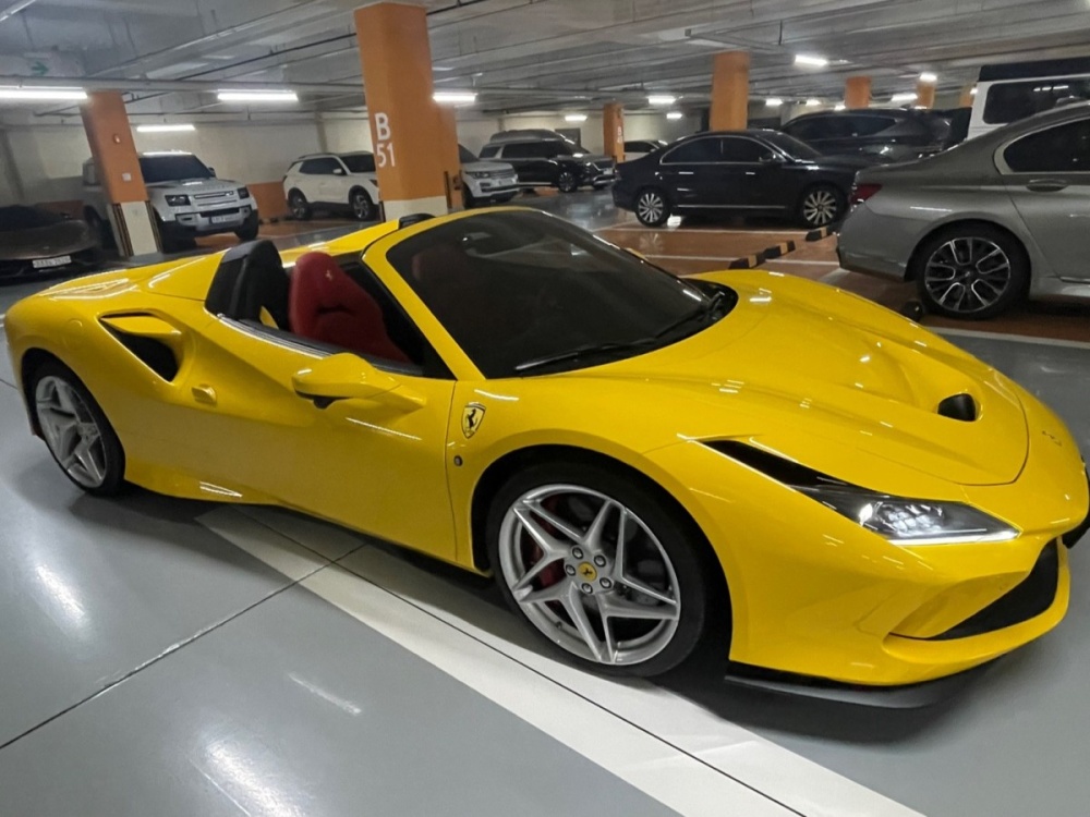 Ferrari F8 Spider