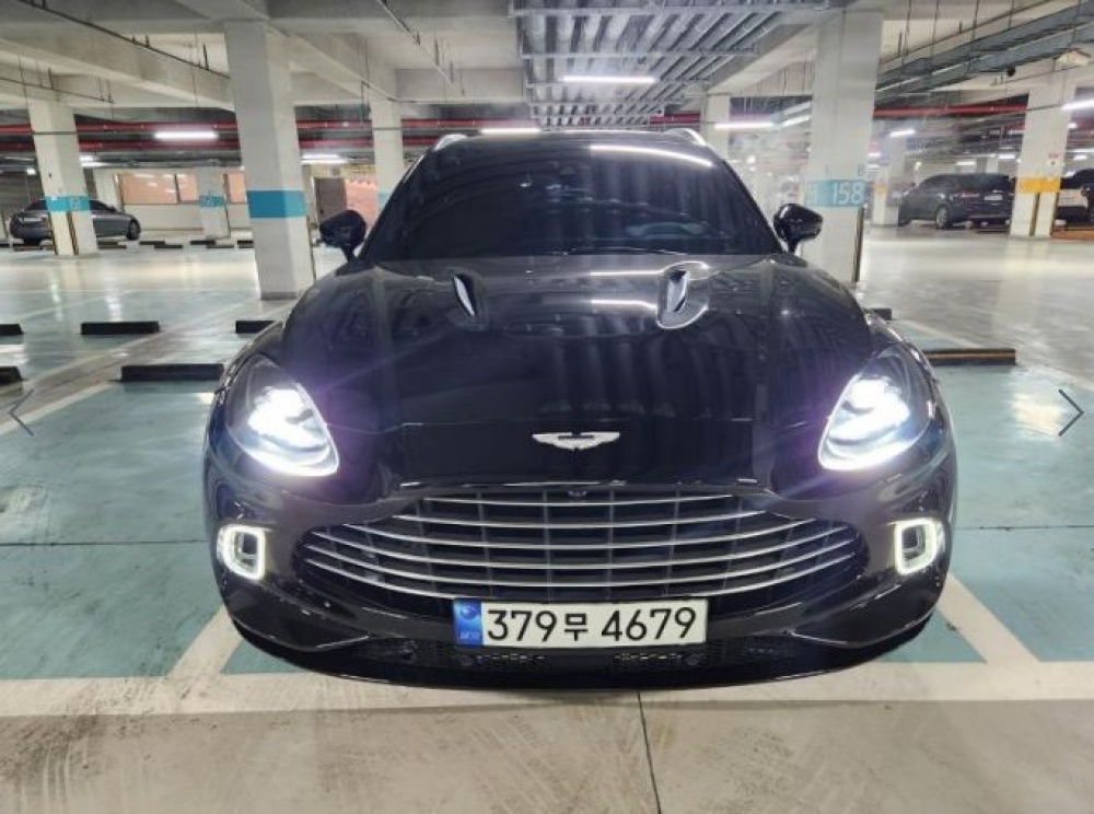 Aston martin DBX