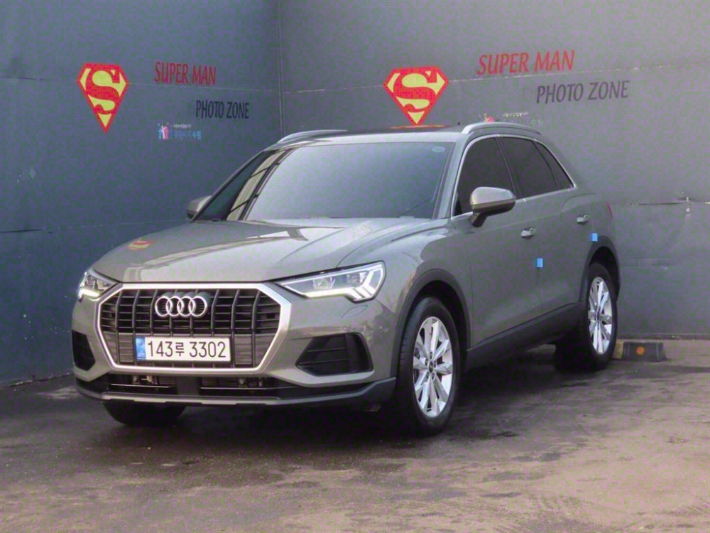Audi Q3 (F3)