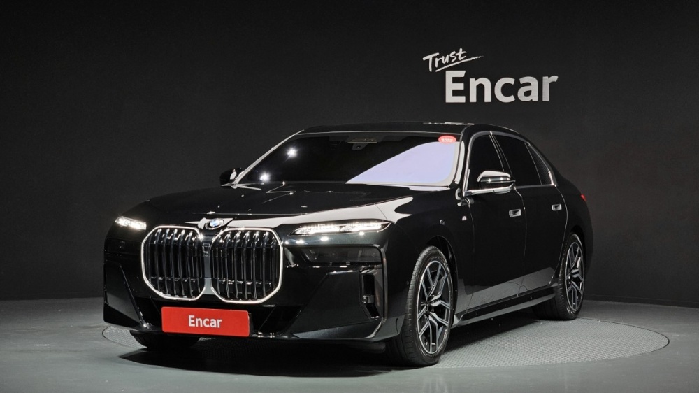 BMW 7 Series (G70)
