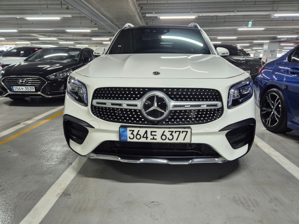 Mercedes-Benz GLB-Class X247