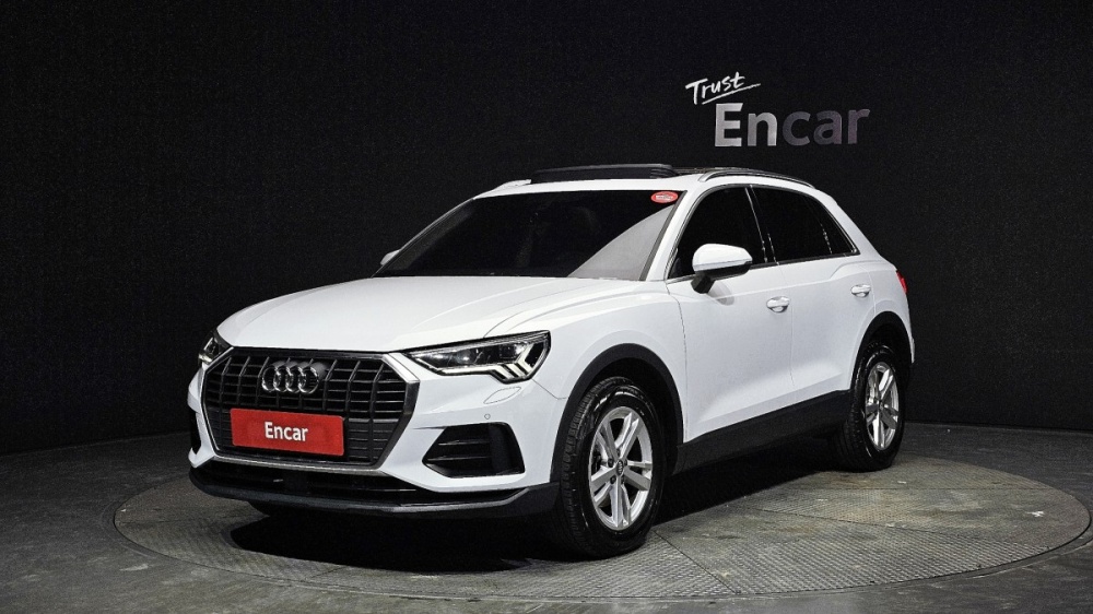 Audi Q3 (F3)