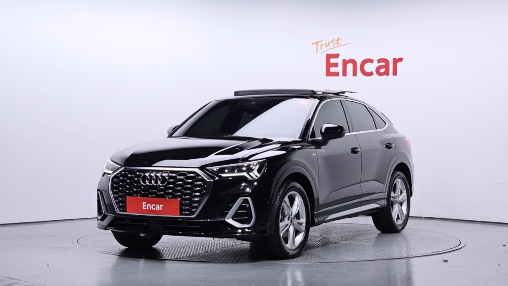 Audi Q3 (F3)