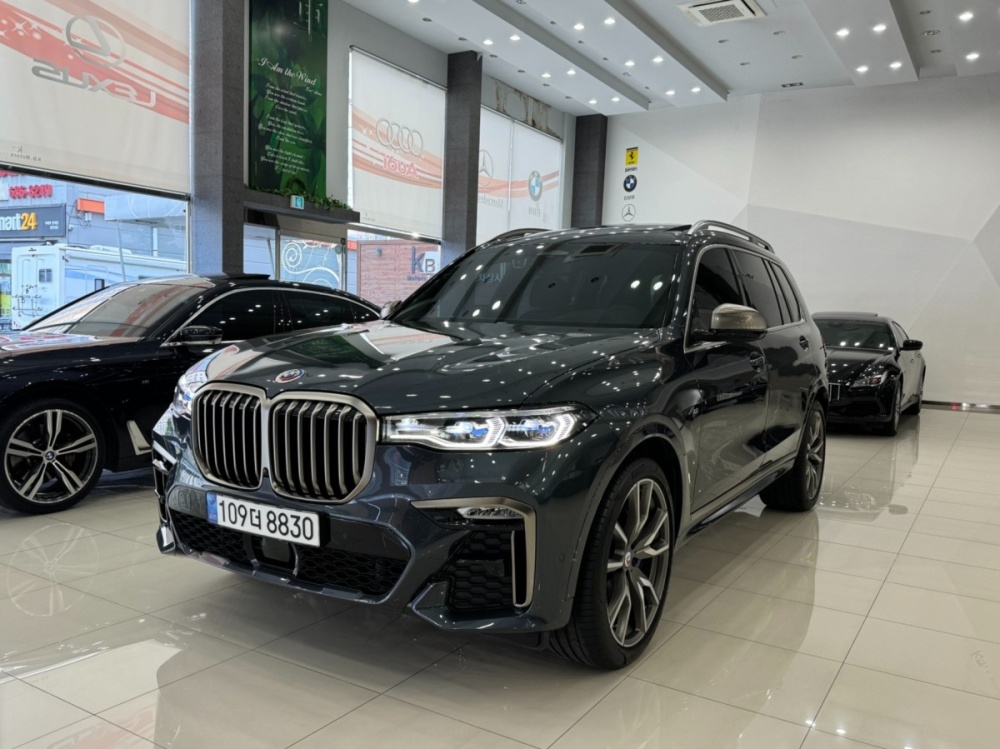 BMW X7 (G07)