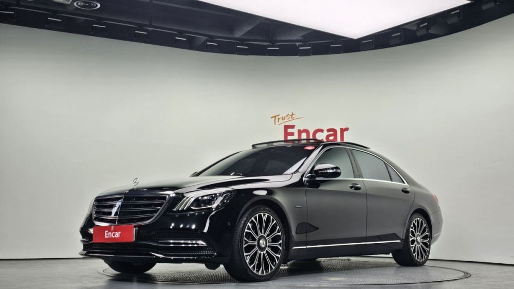 Mercedes-Benz S-Class W222