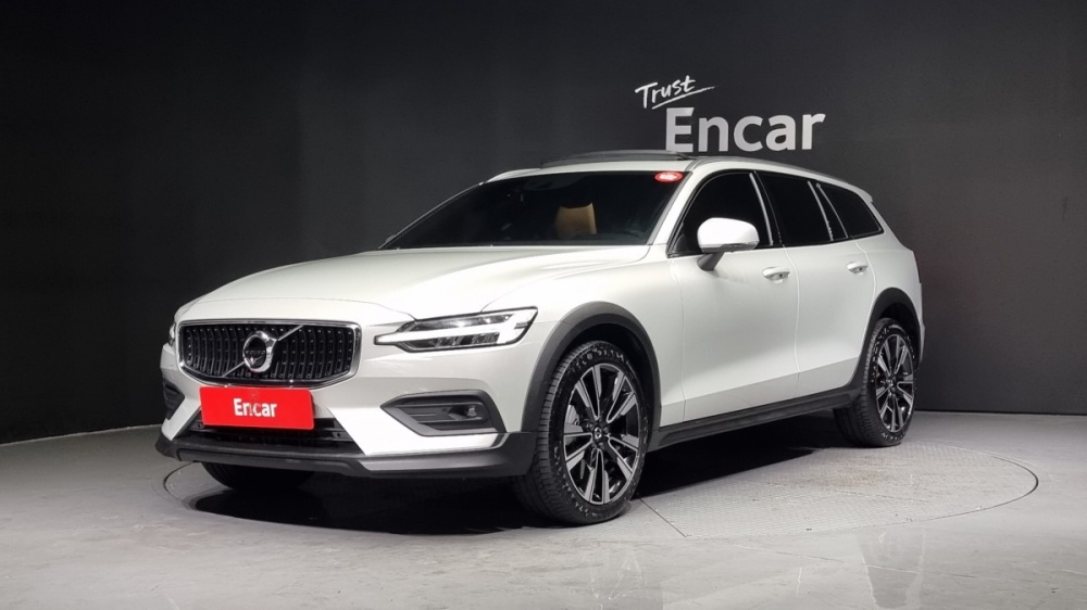 Volvo V60 Cross Country 2nd Generation