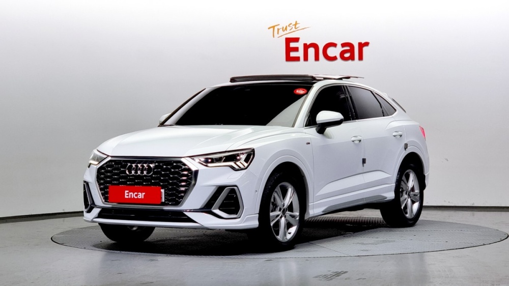 Audi Q3 (F3)