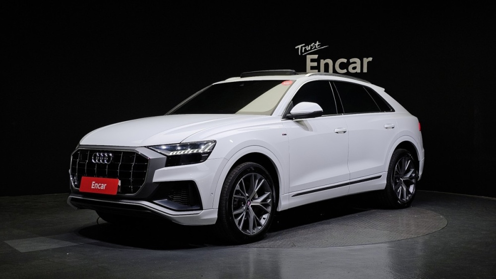 Audi Q8