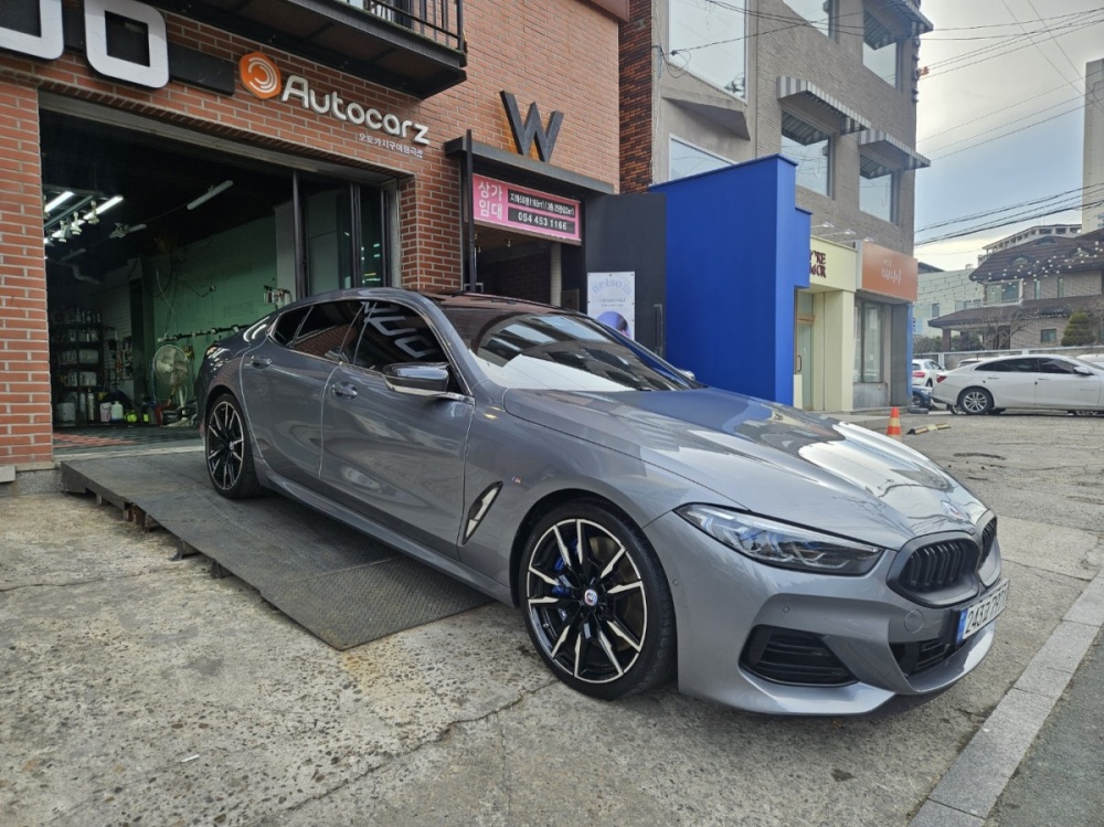 BMW 8 Series (G15)