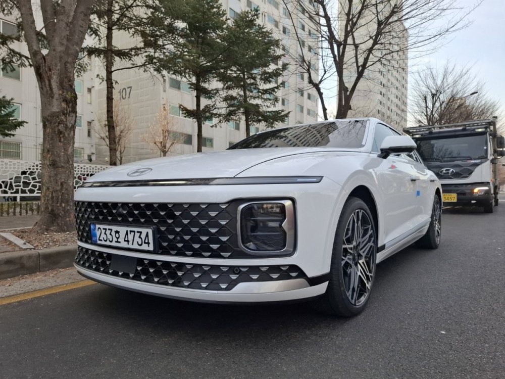 Hyundai Grandeur Hybrid (GN7)