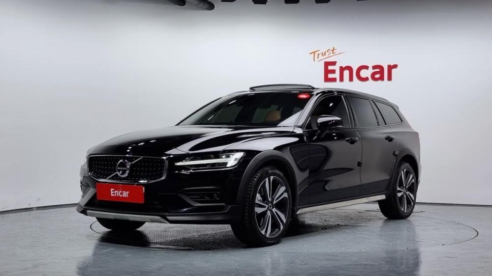 Volvo V60 Cross Country 2nd Generation