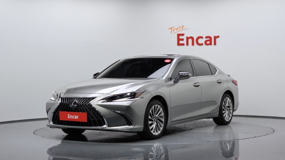 Lexus ES300h 7th generation