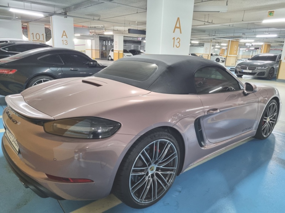 Porsche 718 boxster