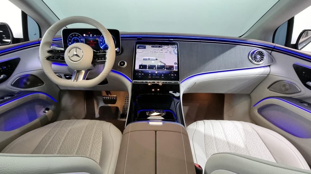 Mercedes-Benz EQS V297