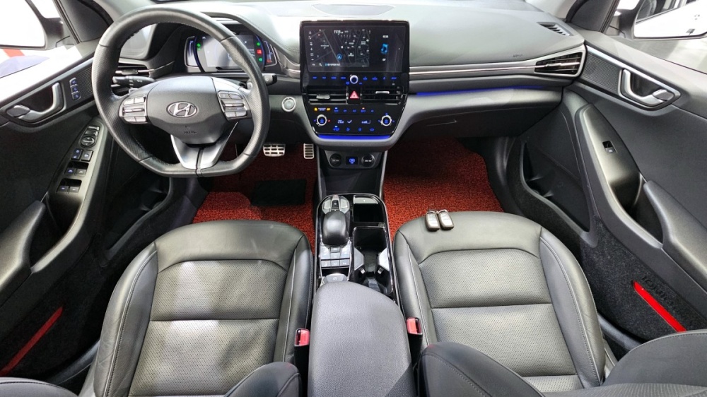 Hyundai The new Ioniq electric