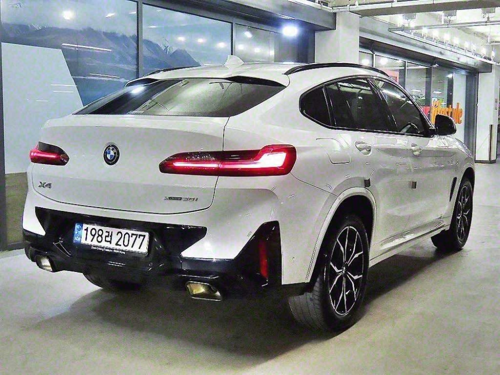 BMW X4 (G02)