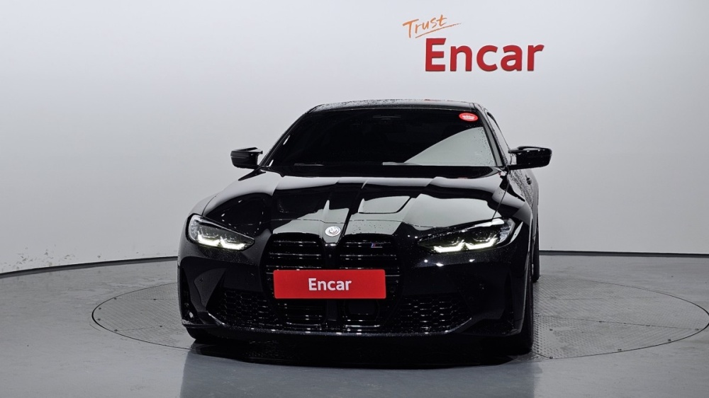 BMW M4 (G82)