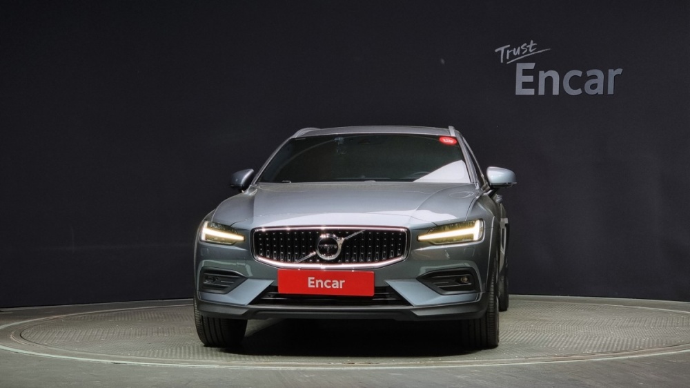 Volvo V60 Cross Country 2nd Generation