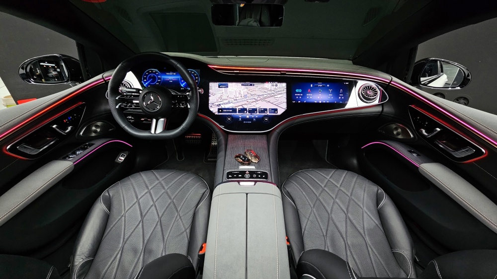Mercedes-Benz EQS V297