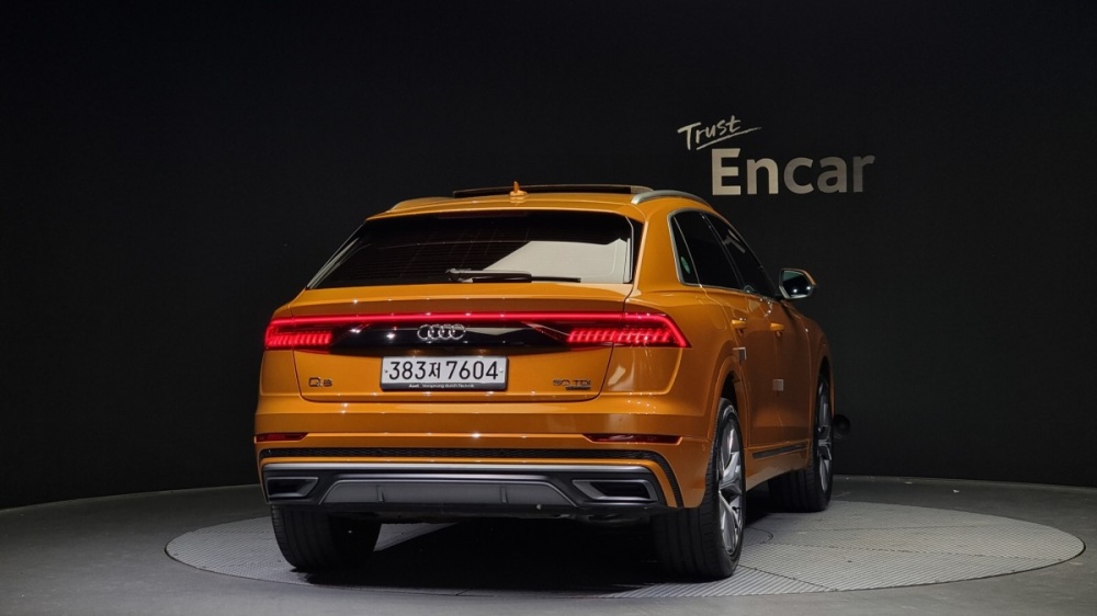 Audi Q8