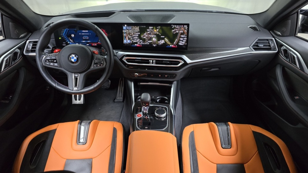 BMW M4 (G82)