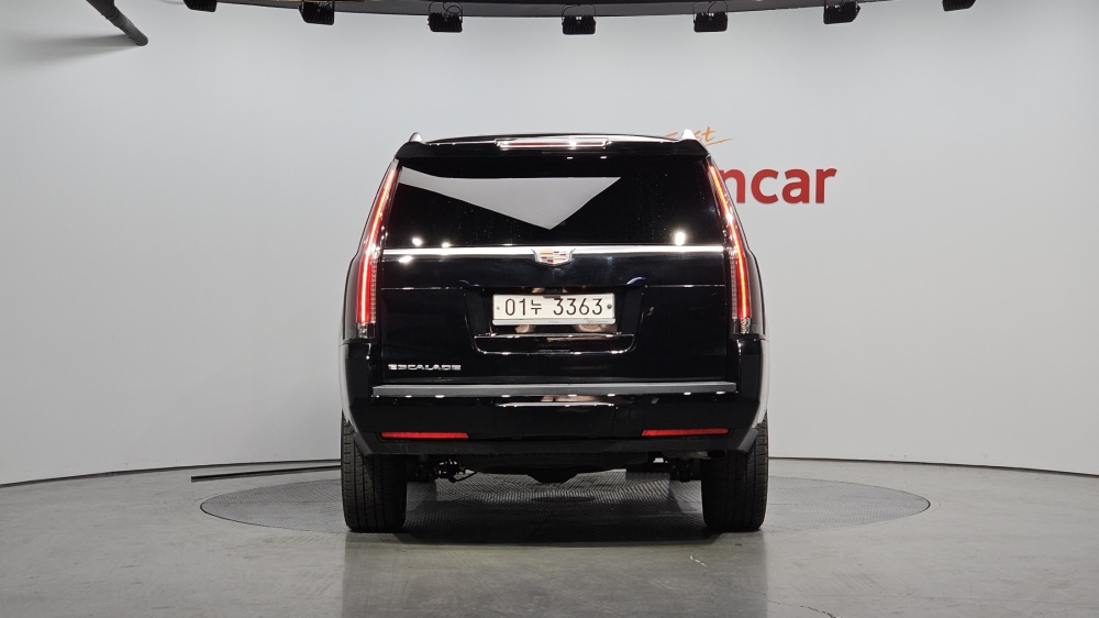 Cadillac escalade