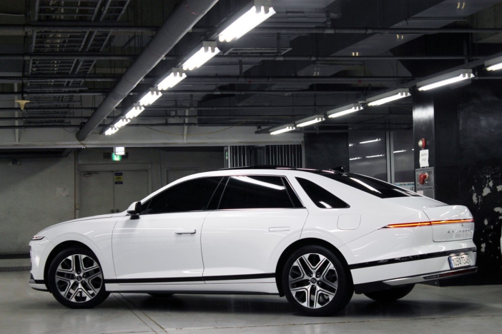 Hyundai Grandeur (GN7)