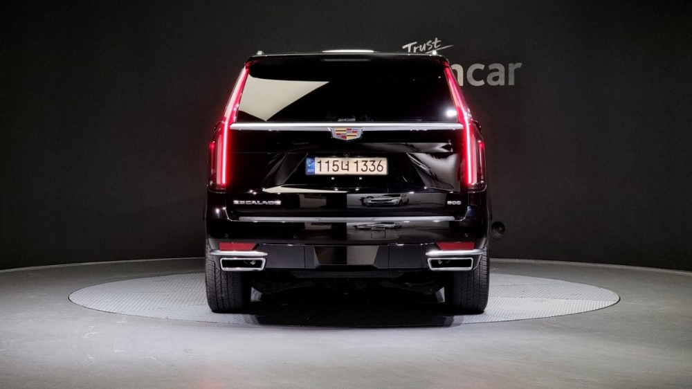Cadillac Escalade 5th Gen