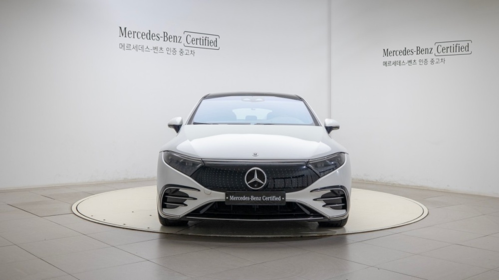 Mercedes-Benz EQS V297