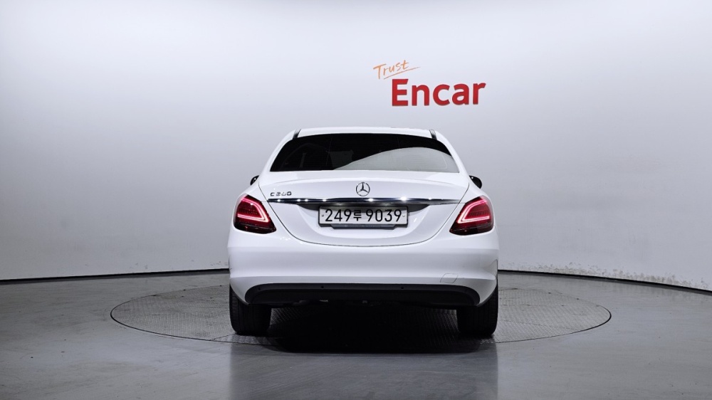 Mercedes-Benz C-Class W205