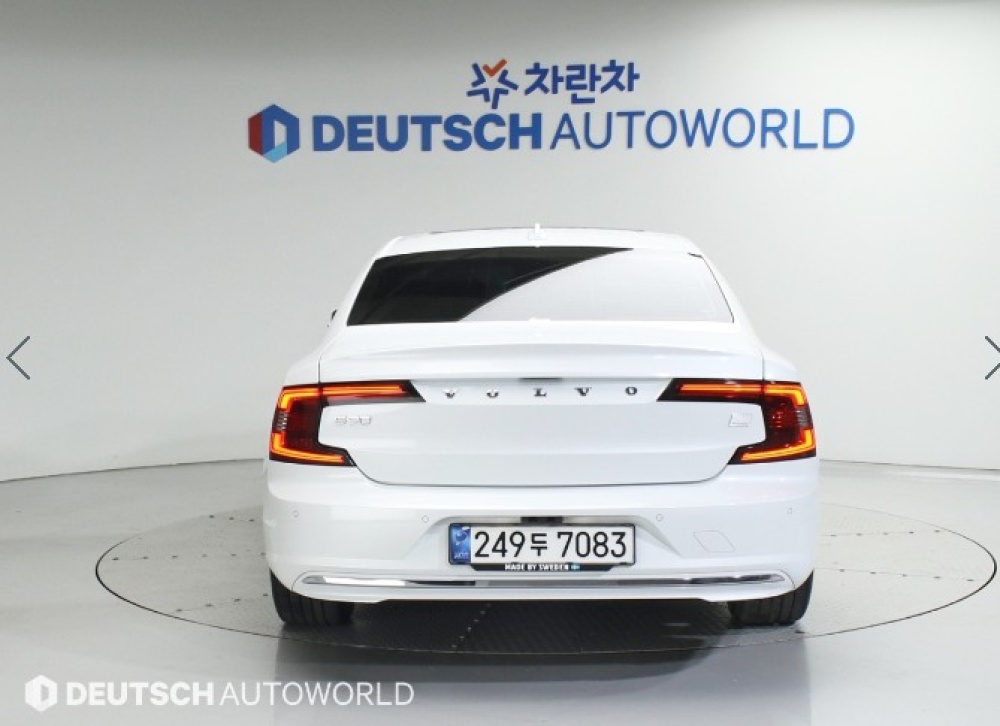 Volvo S90