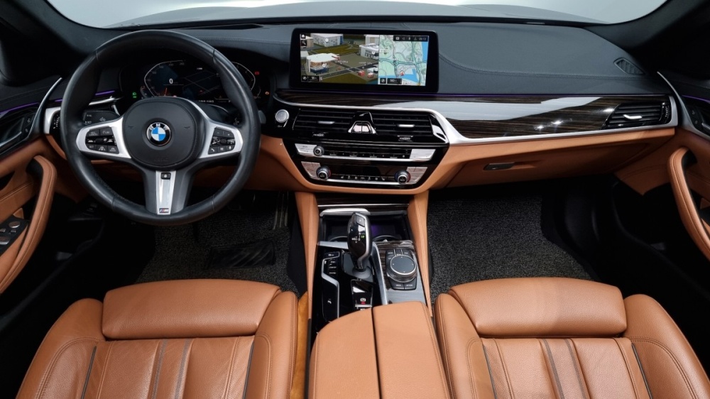 BMW 5 series (G30)