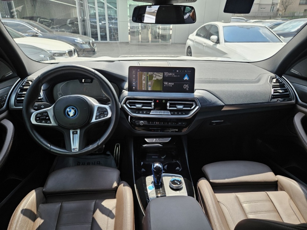 BMW iX3