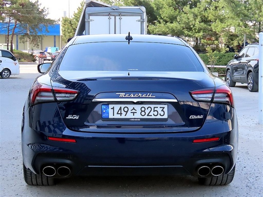 Maserati Ghibli