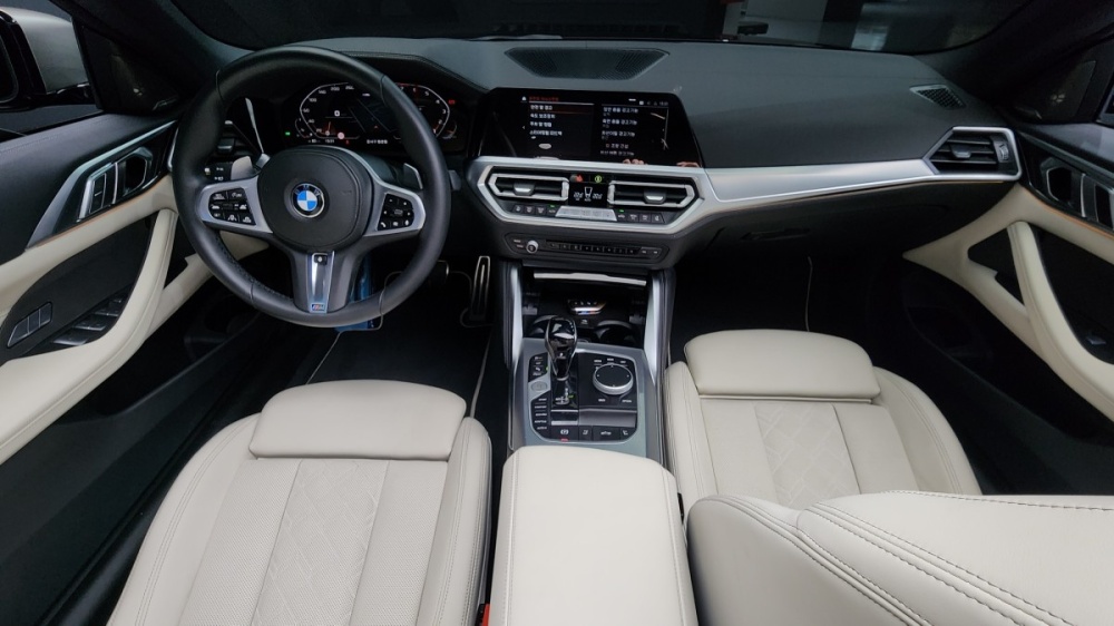 BMW 4 series (G22)