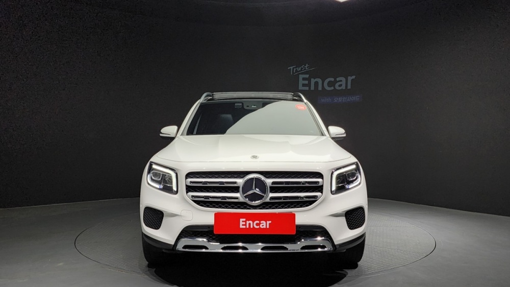 Mercedes-Benz GLB-Class X247